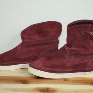 Rare Vans Boots Burgundy Suede Women Size 5.5